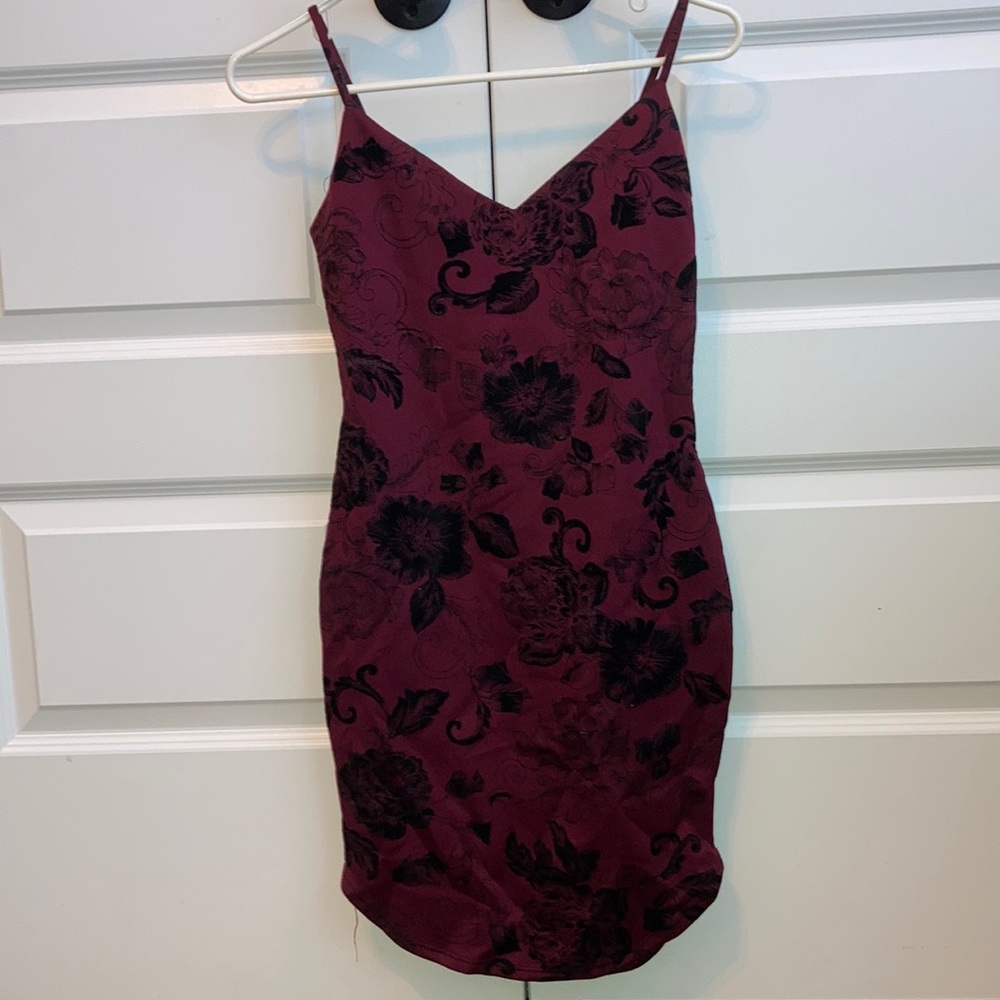 Maroon floral tight fitting dress